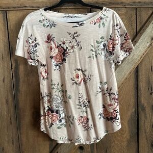 Women’s short sleeve shirt